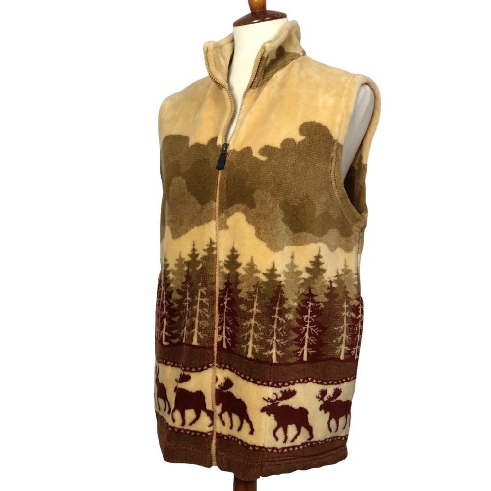 Cityscape Canada Plush Full Zip Vest Landscape  Moose, Forest, Cabin Size Medium